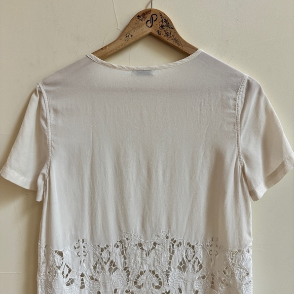 Equipment Ivory Short Sleeve Round Neck Lace Cut Out Womens Size S Silk Blouse - Picture 7 of 16